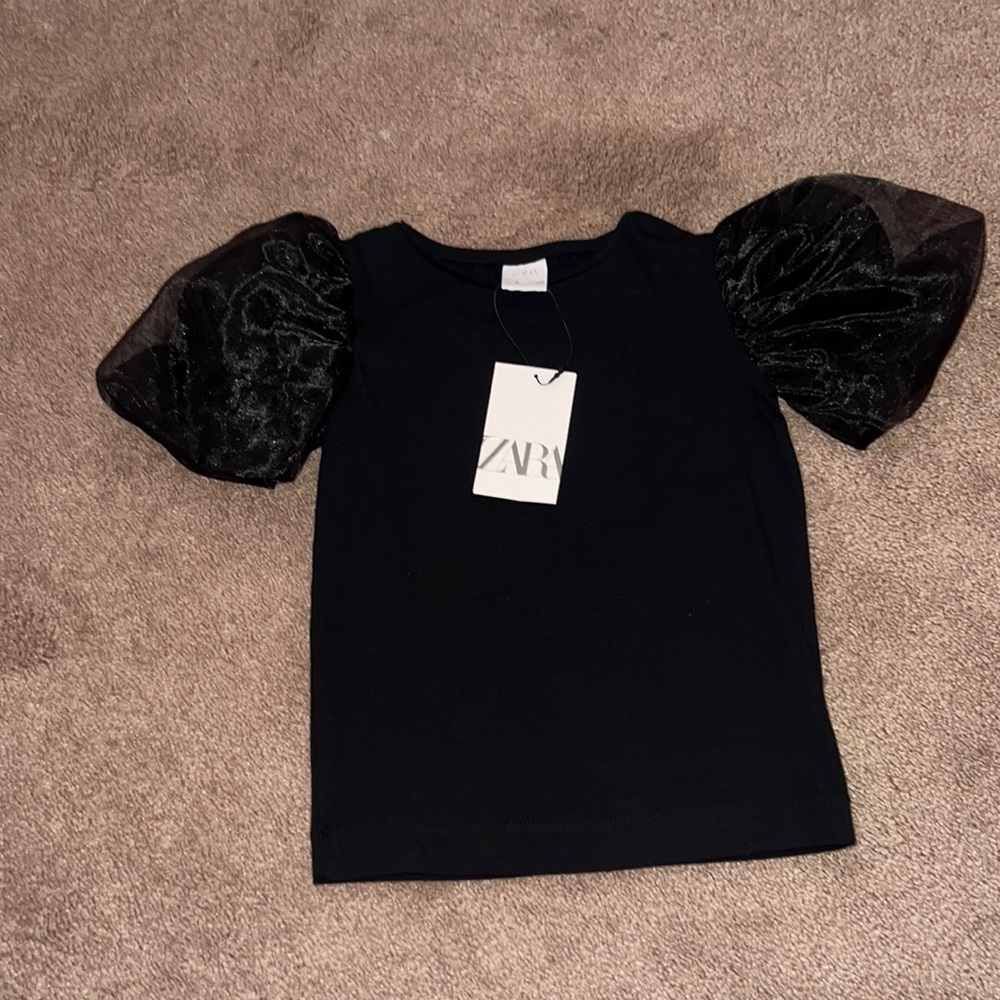 Brand NEW. Kids Zara top